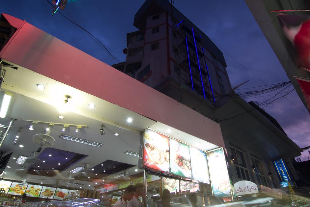 Sky Suites Bangkok Eksteriør billede