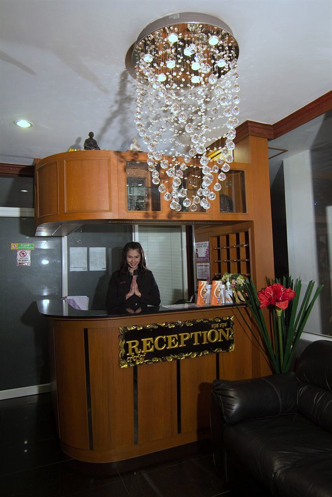 Sky Suites Bangkok Eksteriør billede