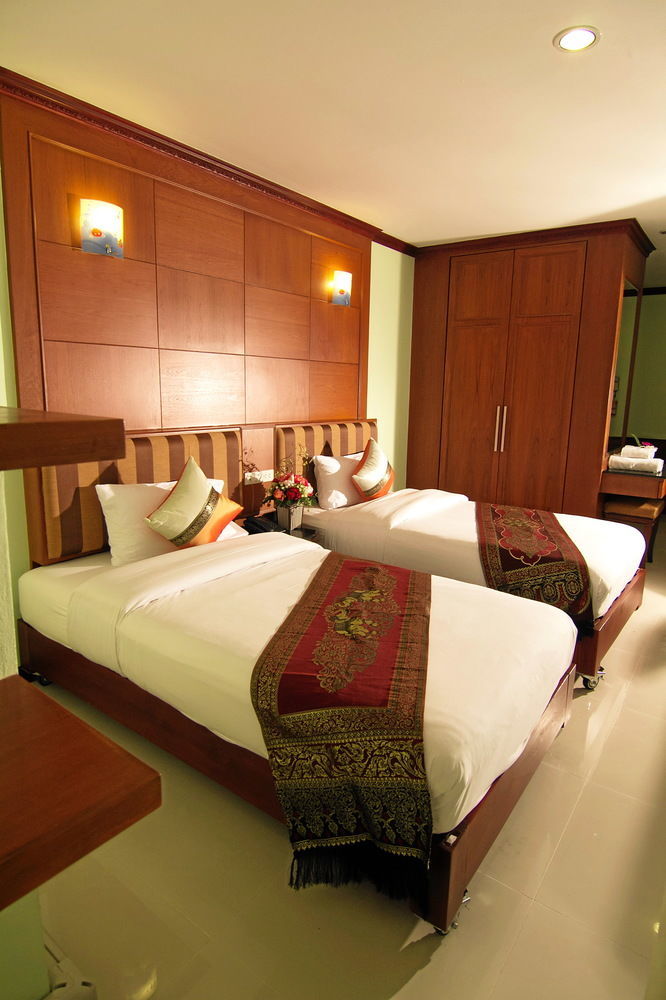Sky Suites Bangkok Eksteriør billede