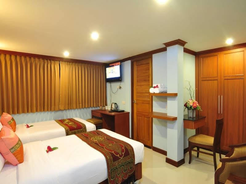 Sky Suites Bangkok Eksteriør billede