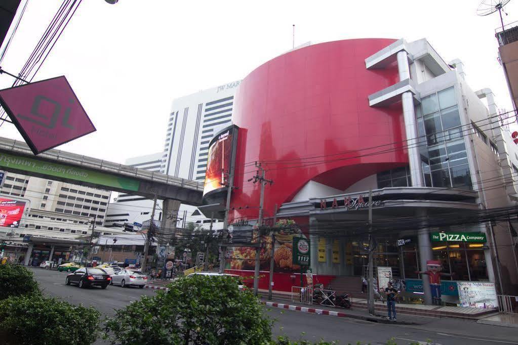 Sky Suites Bangkok Eksteriør billede